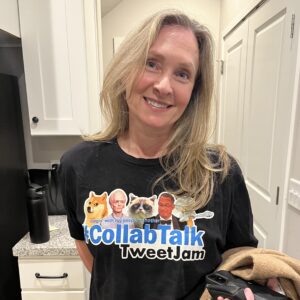 Sporting the office #CollabTalk TweetJam t-shirt